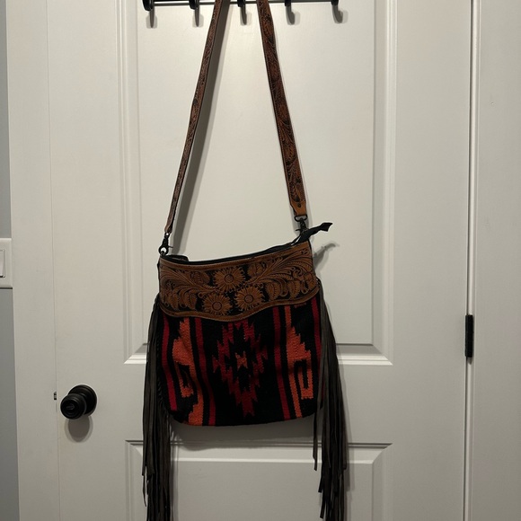 American Darling Southwest Pattern Crossbody Bag - Brown and Black - Picture 2 of 4